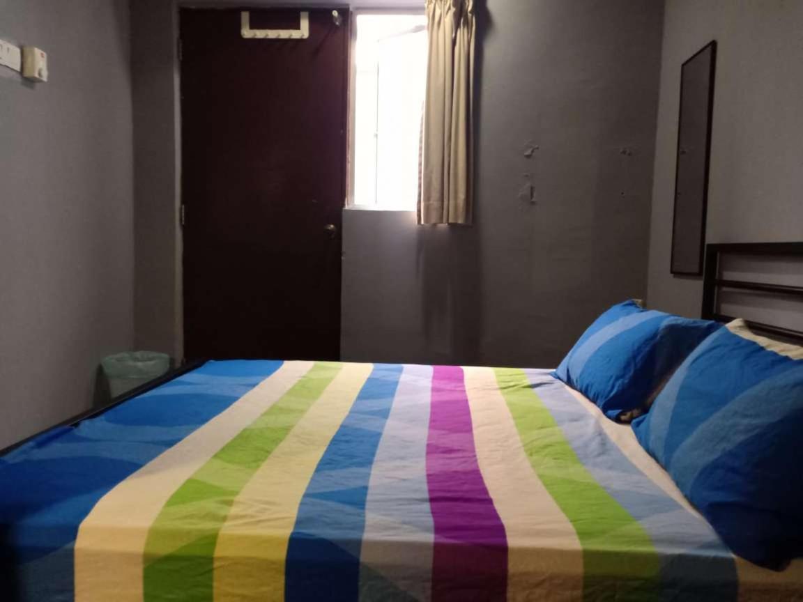 Raizzy'S Guesthouse Куала Лумпур Екстериор снимка