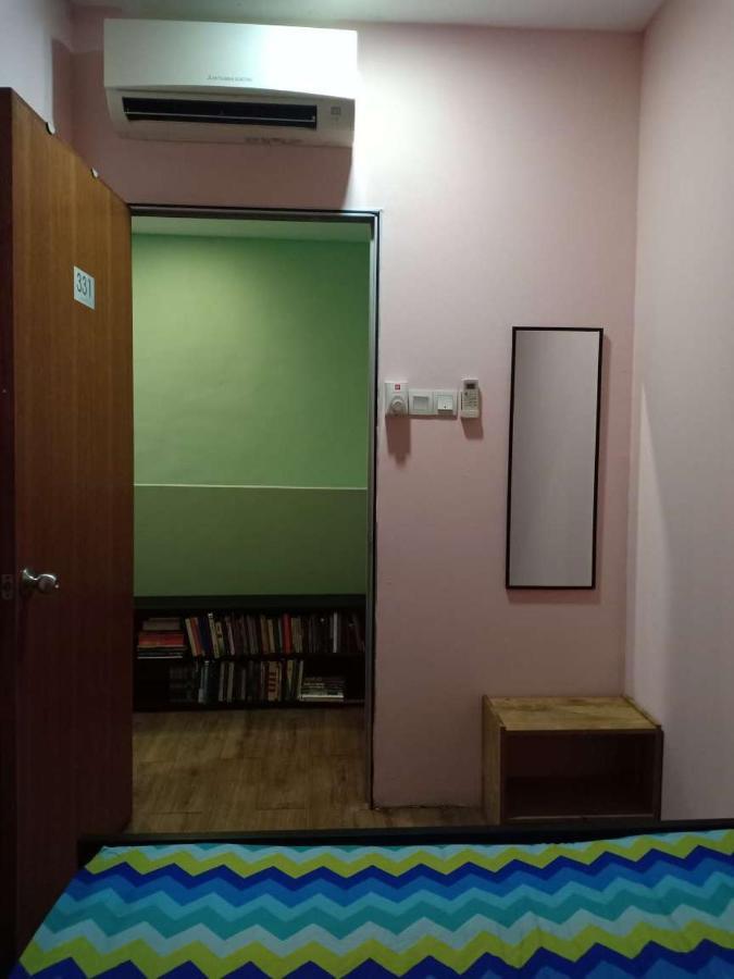 Raizzy'S Guesthouse Куала Лумпур Екстериор снимка