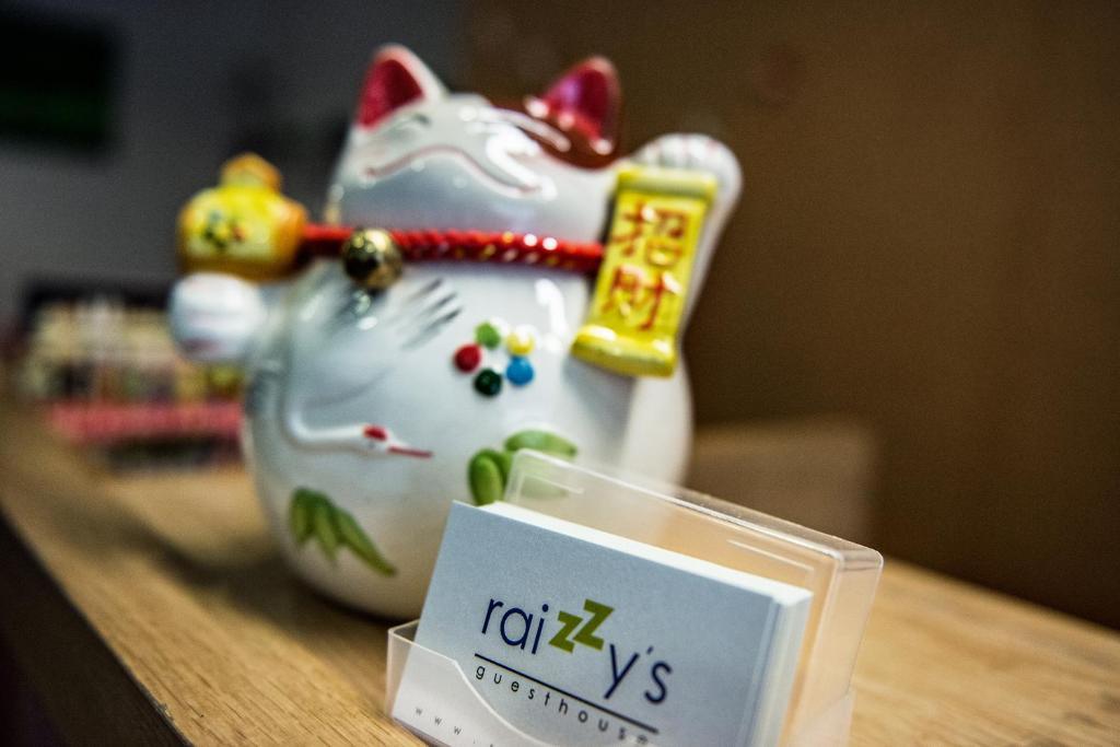 Raizzy'S Guesthouse Куала Лумпур Екстериор снимка