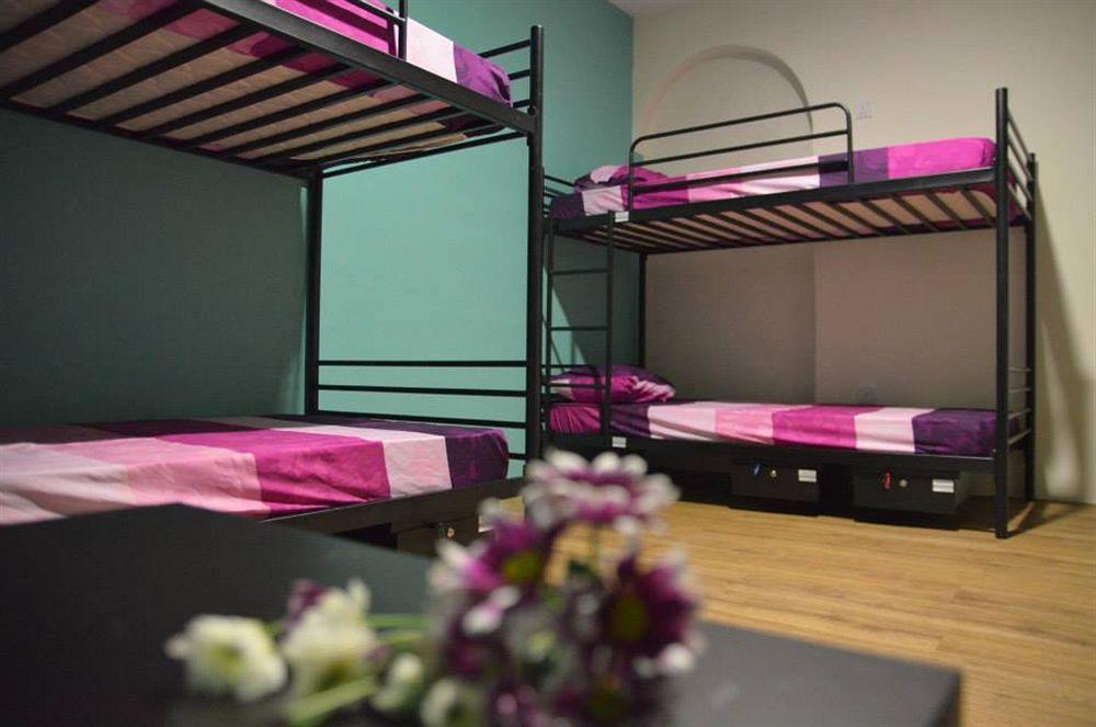 Raizzy'S Guesthouse Куала Лумпур Екстериор снимка