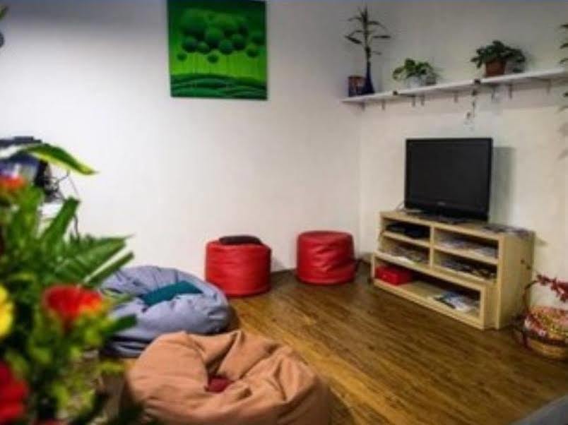 Raizzy'S Guesthouse Куала Лумпур Екстериор снимка